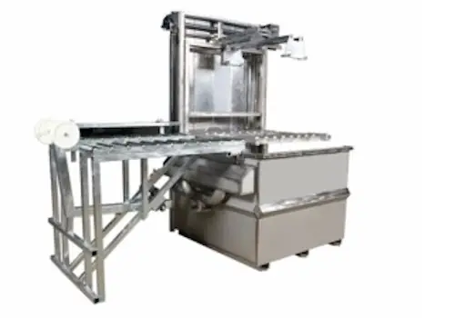 Elevator pentru descarcare in apa, pentru mere si pere, mod de functionare manual sau automat - utilaj sortare clasificare